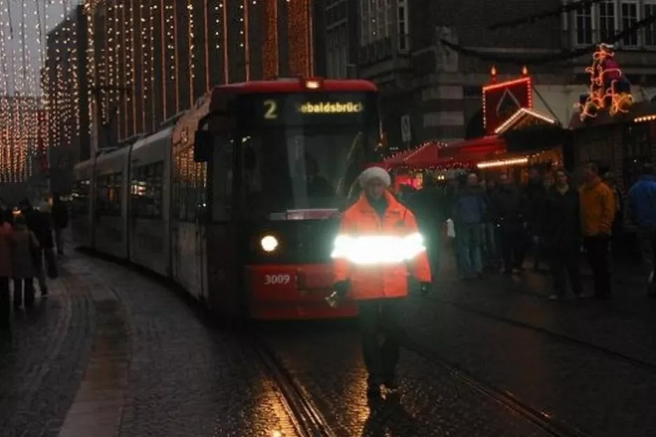 Bremen Straßenbahnlinie 2 mit Niederflurgelenkwagen 3009nah Obernstr. (2005)