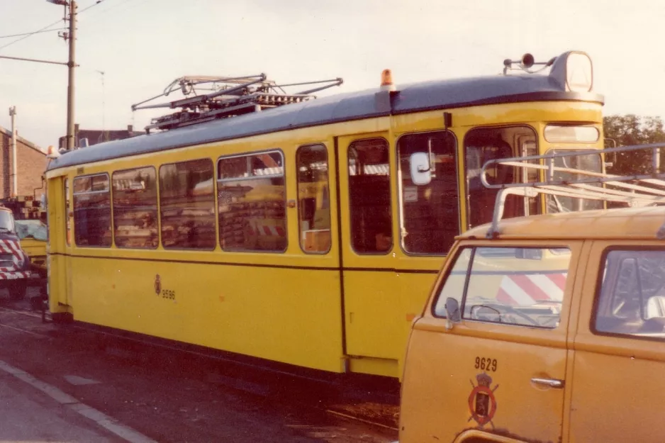 Brüssel Arbeitswagen 9596 vor dem Depot Depot Anderlues (1981)