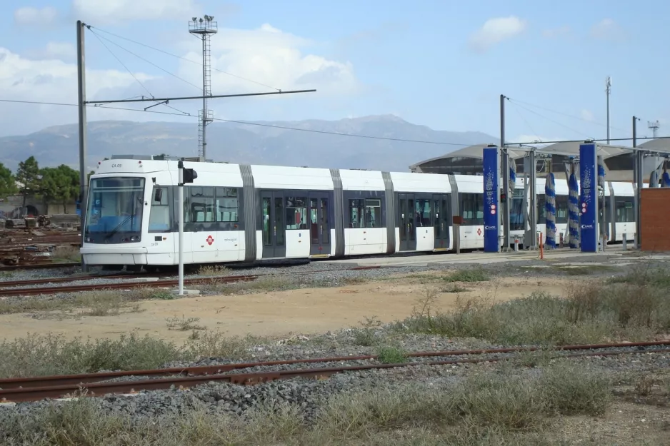 Cagliari Niederflurgelenkwagen 09 am San Gottardo (2010)