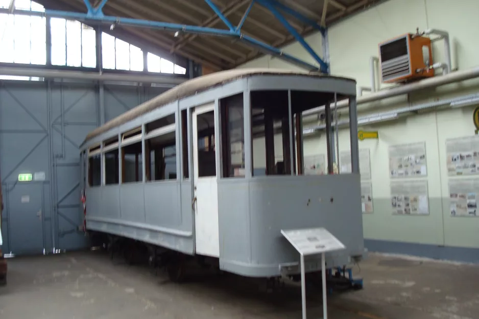 Chemnitz Beiwagen 566 innen Straßenbahnmuseum (2015)