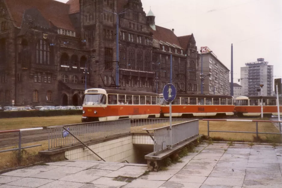Chemnitz Straßenbahnlinie 2 mit Triebwagen 503 am Zentralhaltestelle (1990)