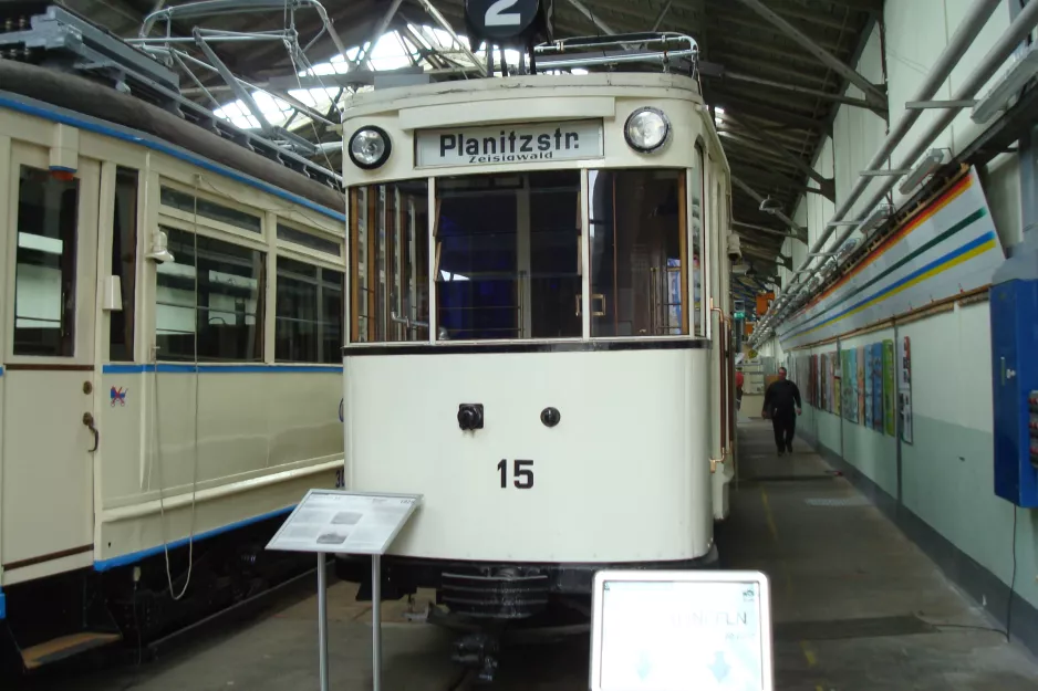 Chemnitz Triebwagen 15 im Straßenbahnmuseum (2015)