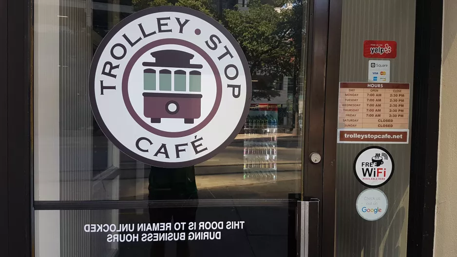 Dallas der Eingang zu Trolley Stop Café (2018)
