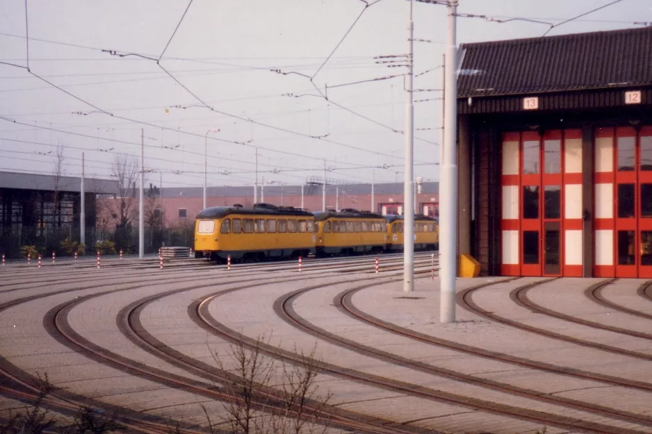 Den Haag Beiwagen 2117 am Depot Zichtenburg (1987)