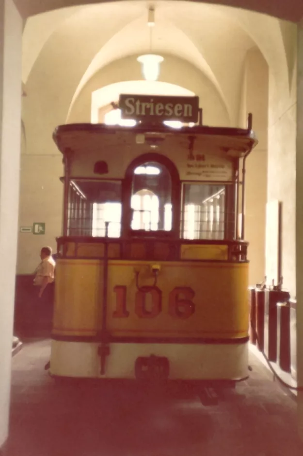 Dresden Pferdestraßenbahnwagen 106 auf Verkehrsmuseum (1983)