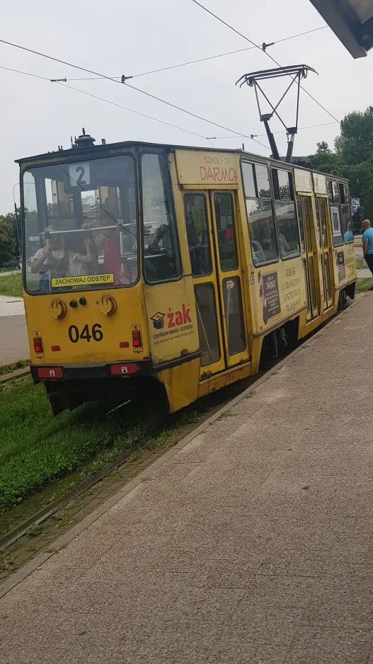 Elbląg Straßenbahnlinie 2 mit Triebwagen 046 am Plac Grunwaldzki (2024)