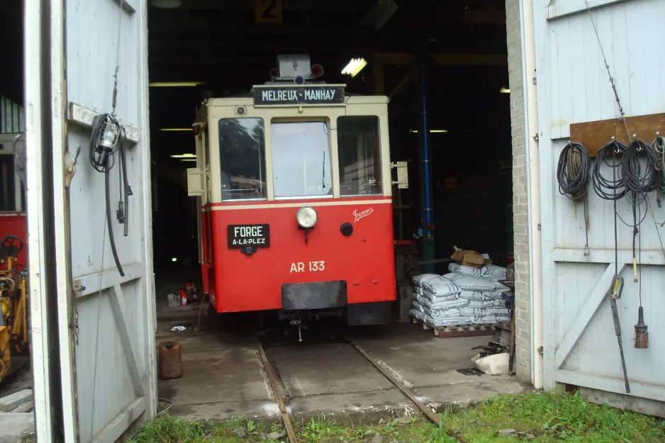 Erezée Triebwagen AR 133 "Francais" innen Tramway Touristique de l'Aisne (2014)