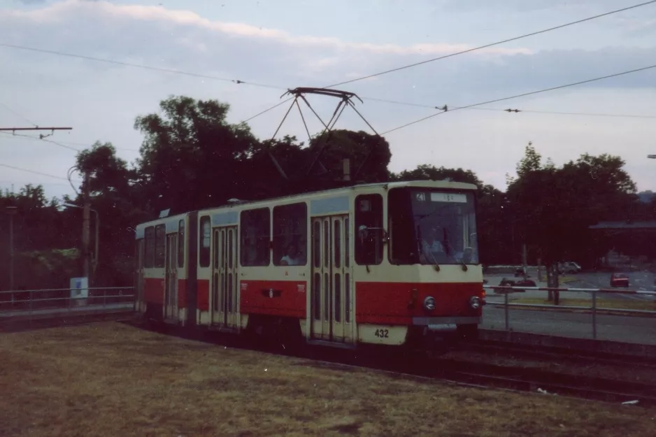 Erfurt Party-Linie 21 mit Gelenkwagen 432 auf Gothaer Platz (1990)