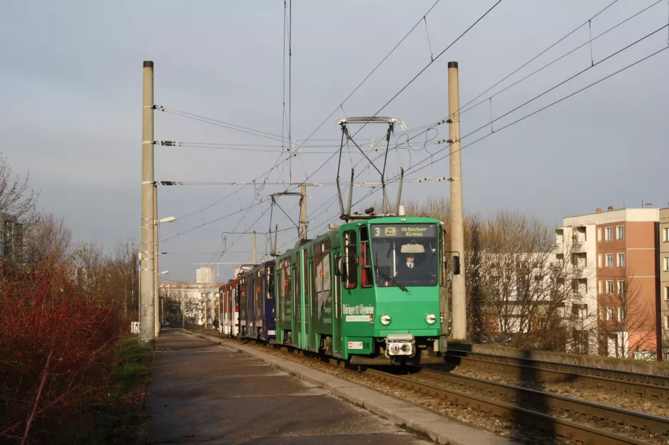Erfurt Straßenbahnlinie 3 mit Gelenkwagen 518 nahe bei Erfurter Süden (2008)