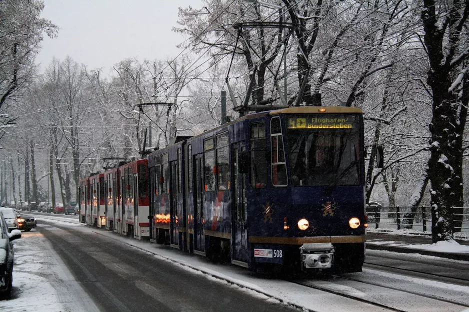 Erfurt Straßenbahnlinie 4 mit Gelenkwagen 508nah Stadion Ost (2008)