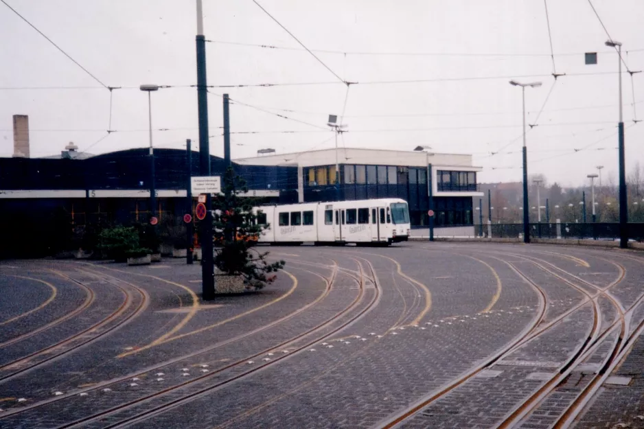 Essen Gelenkwagen 1407 vor Schwerriner Str. (1996)