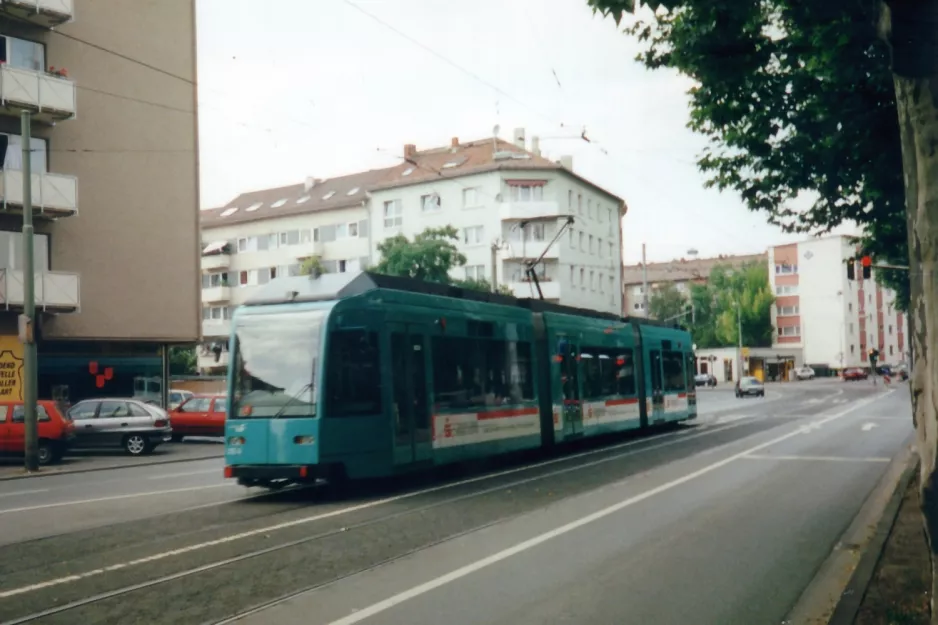 Frankfurt am Main Straßenbahnlinie 11 auf Hanauer Landstraße (1998)