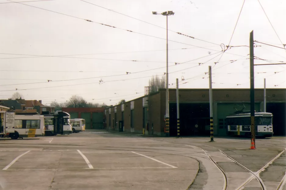 Gent vor dem Depot Gentbrugge Stelplaats (2007)