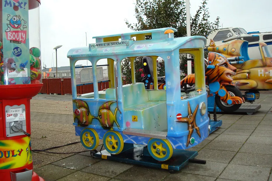 Geschäftstraßenbahn: Ringkøbing Kabelstraßenbahn Powell-Mason  am Peking Restaurant (2009)