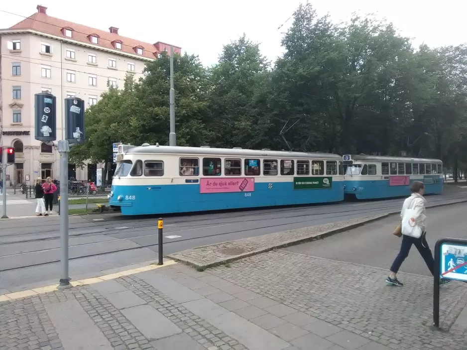 Göteborg Straßenbahnlinie 3 mit Triebwagen 848 "Kal" nahe bei Järntorget (2018)