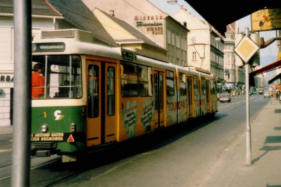 Graz Straßenbahnlinie 7 mit Gelenkwagen 1nah Esperantoplatz (1986)