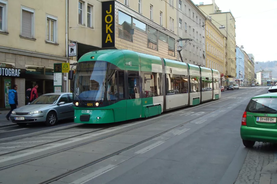 Graz Straßenbahnlinie 7 mit Niederflurgelenkwagen 651 am Esperantoplatz (2012)