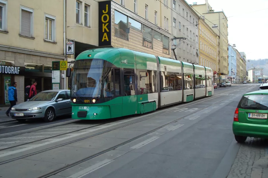 Graz Straßenbahnlinie 7 mit Niederflurgelenkwagen 651 am Esperantoplatz/Arbeiterkammer (2012)