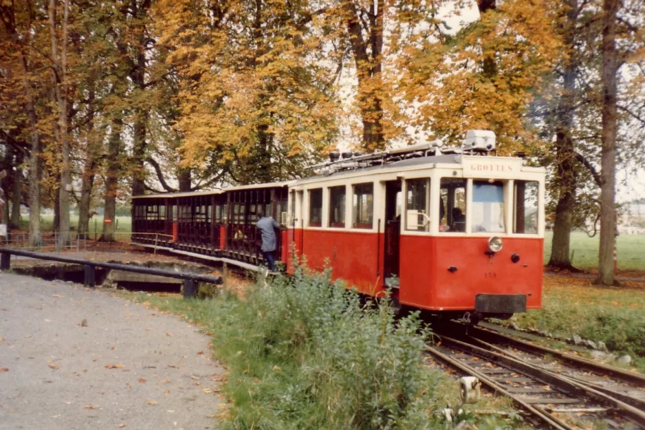 Han-sur-Lesse Grotte de Han mit Triebwagen AR159nah Das Depot (1981)