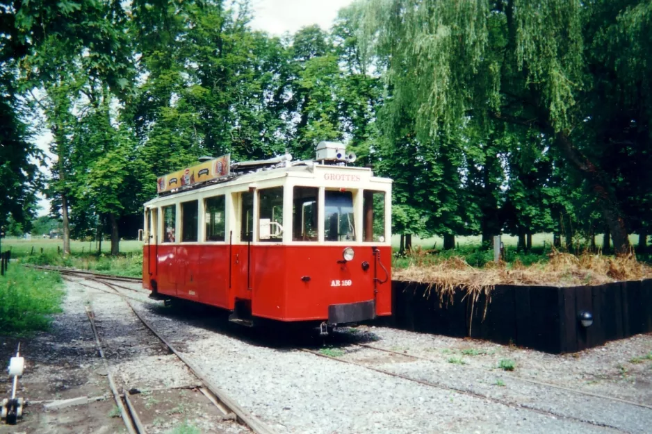 Han-sur-Lesse Triebwagen AR159 vor dem Depot (2000)