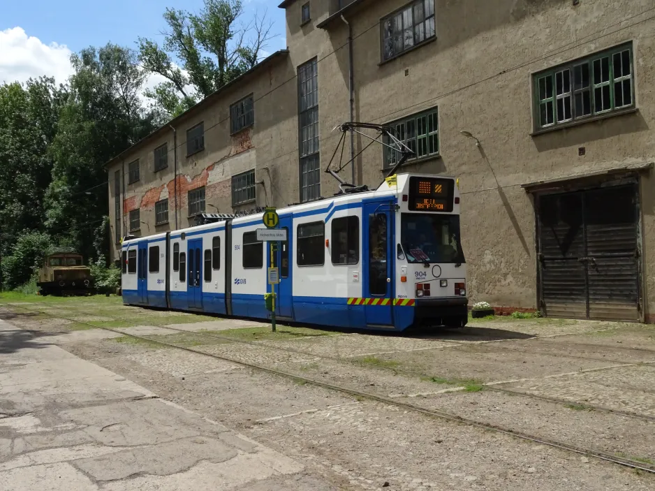 Hannover Hohenfelser Wald mit Gelenkwagen 904 am Hohenfelser Mitte (2024)