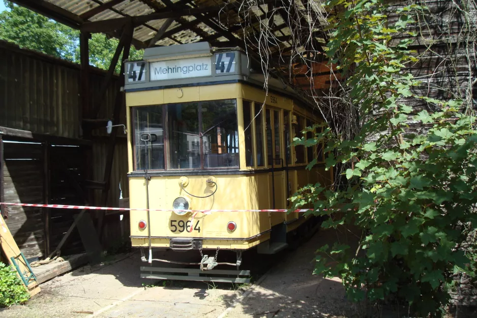 Hannover Triebwagen 5964 innen Straßenbahn-Museum (2014)