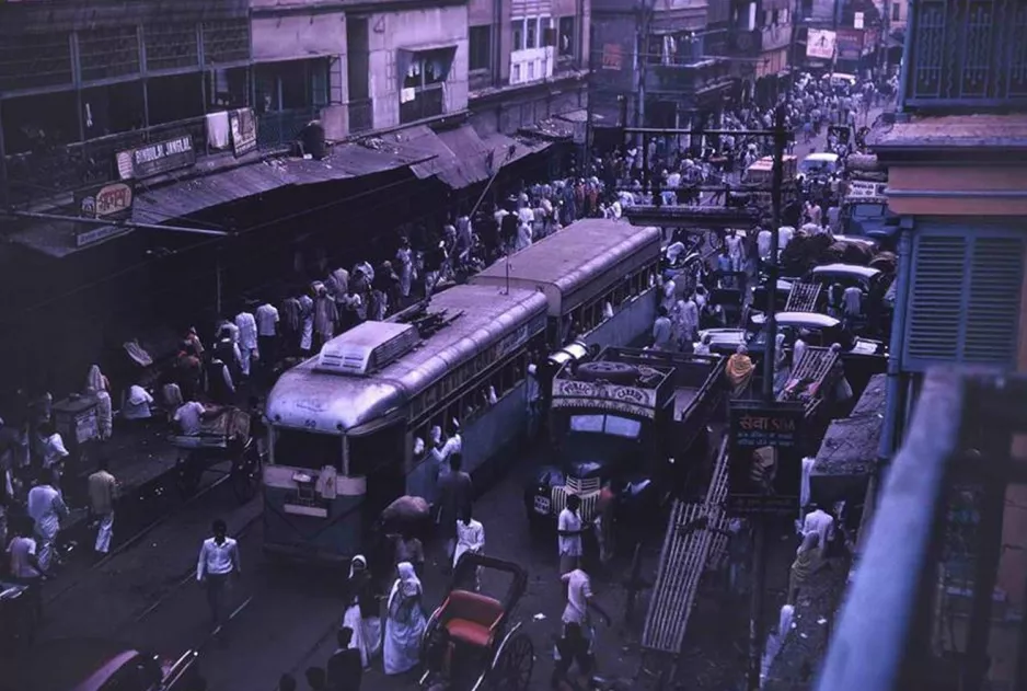 Kolkata Straßenbahnlinie 4 auf Rabindra Sarani (1980)