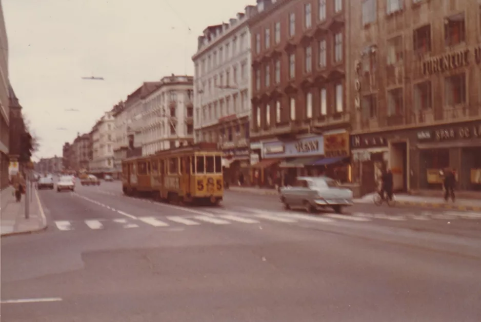 Kopenhagen Straßenbahnlinie 5 mit Triebwagen 575 auf Frederiksborggade (1972)