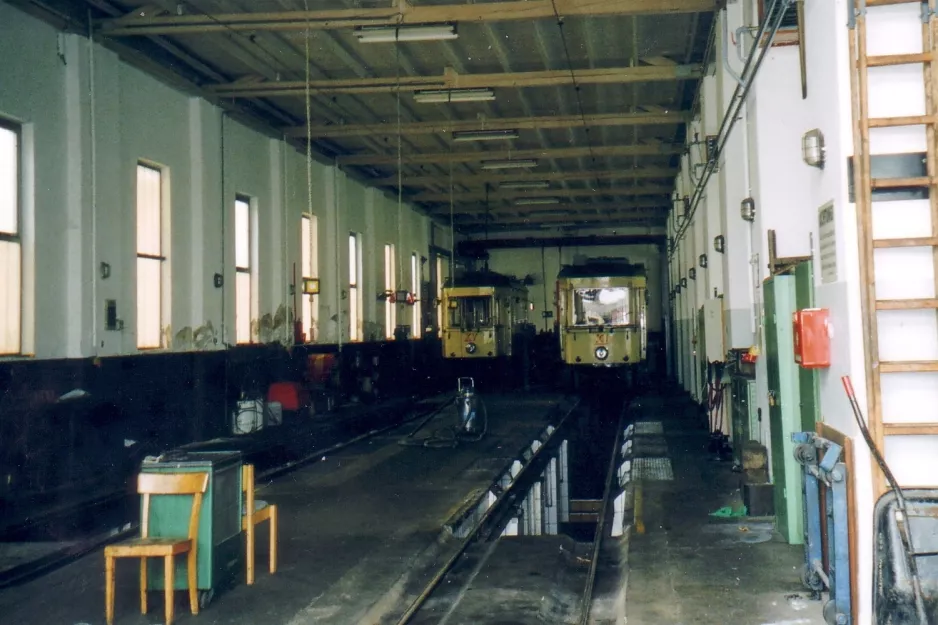 Linz Triebwagen XV innen Pöstlingbergbahn (2004)