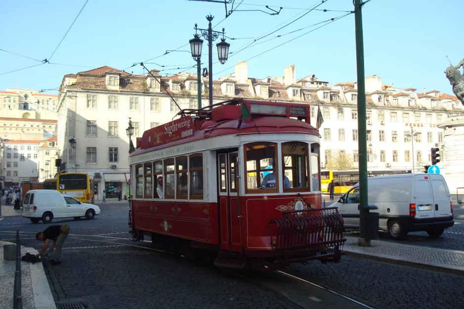 Lissabon Colinas Tour mit Triebwagen 9 auf Praça da Fiigueira (2008)