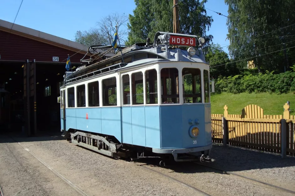 Malmköping Triebwagen 39 vor Hall III (2009)