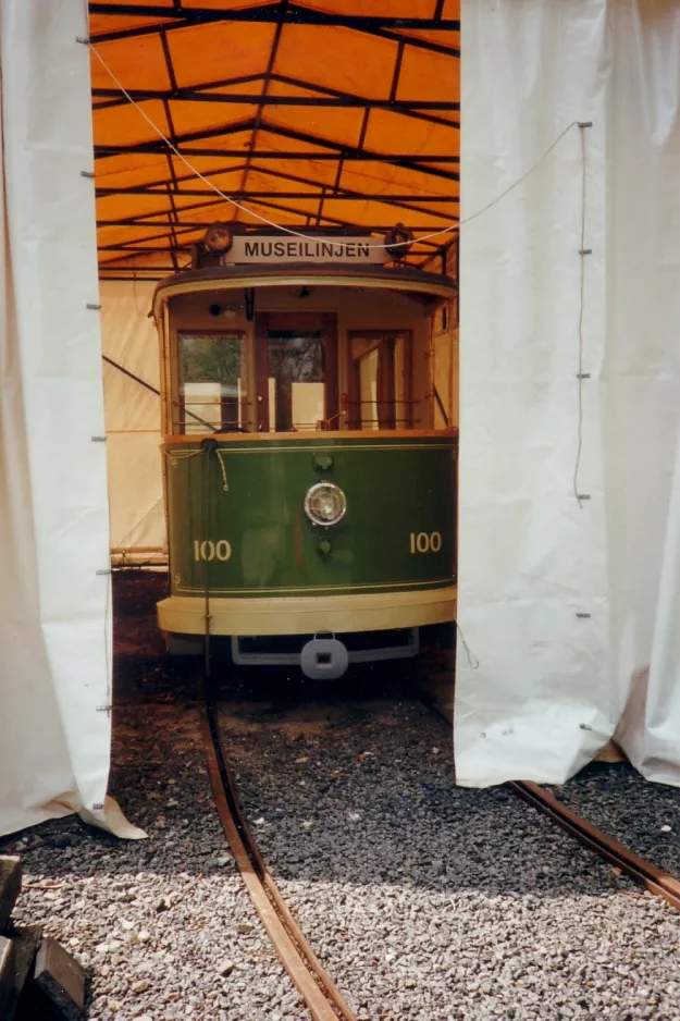 Malmö Triebwagen 100 innen Teknikens och Sjöfartens Hus (1999)