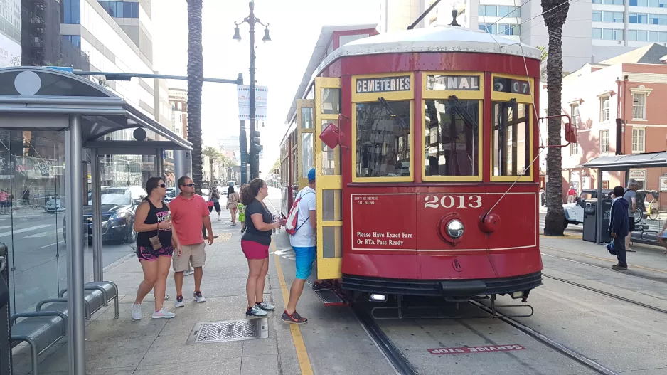 New Orleans Linie 47 Canal Streetcar mit Triebwagen 2013 am Canal + Decatur (2018)