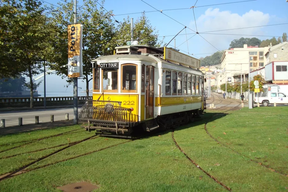 Porto Tram City Tour mit Triebwagen 222nah Museu do Carro Eléctrico (2008)