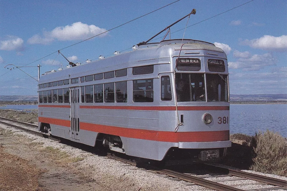 Postkarte: Adelaide Museumslinie mit Triebwagen 381 auf Adelaide Tram Museum at St. Kilda (1995)