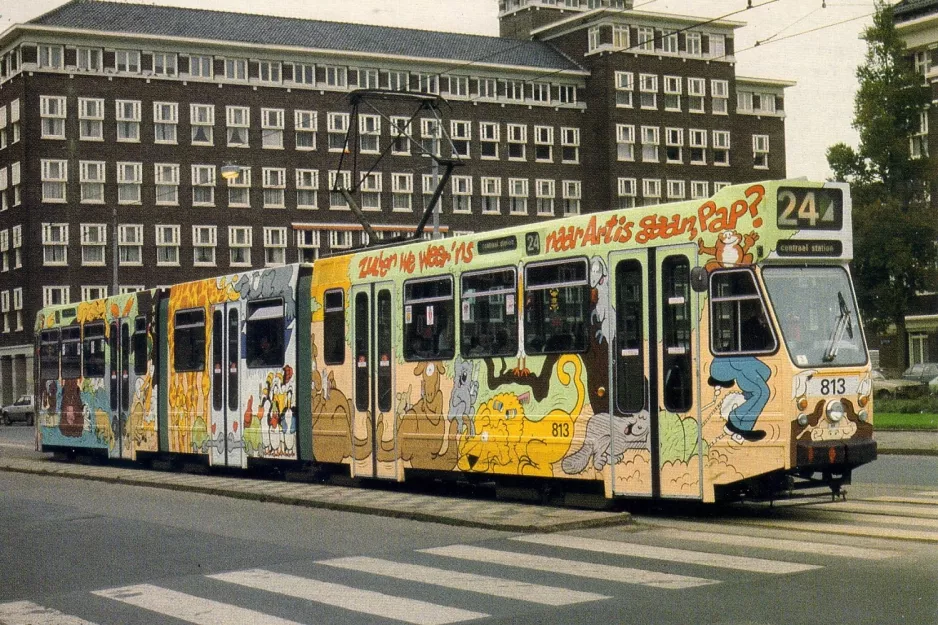 Postkarte: Amsterdam Straßenbahnlinie 24 mit Gelenkwagen 813nah Olympiaplein (1984)