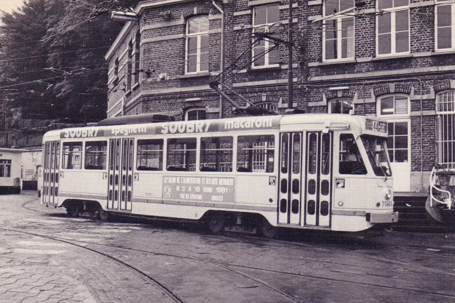 Postkarte: Brüssel Triebwagen 7096 am Depot Woluwe / Tervurenlaan (1981)