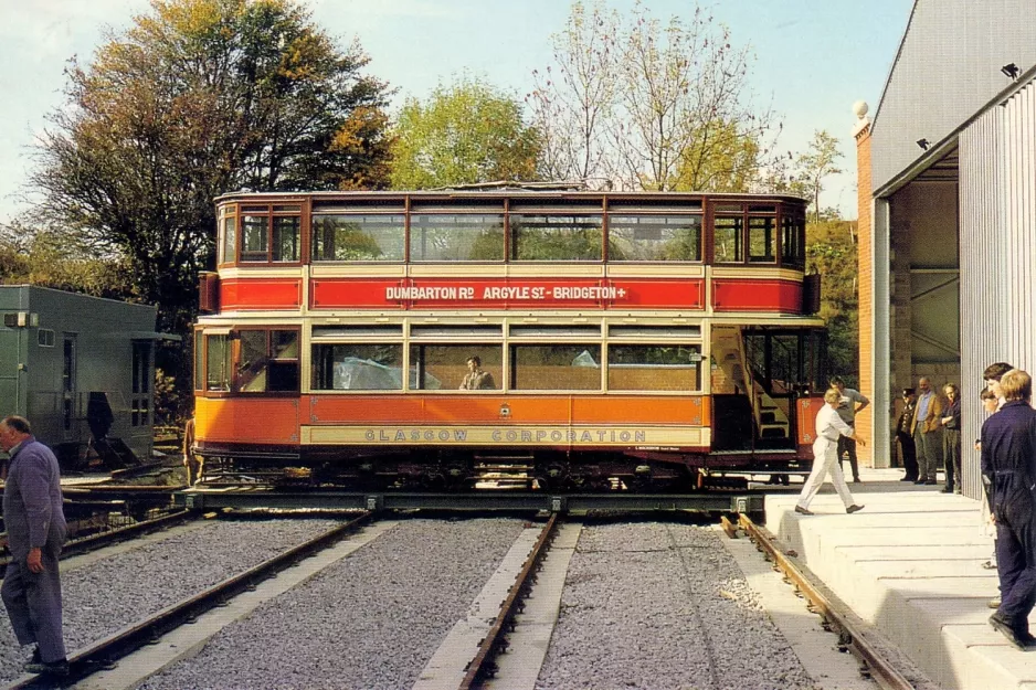 Postkarte: Crich Doppelstocktriebwagen 1115 vor Exhibition Hall (1980)