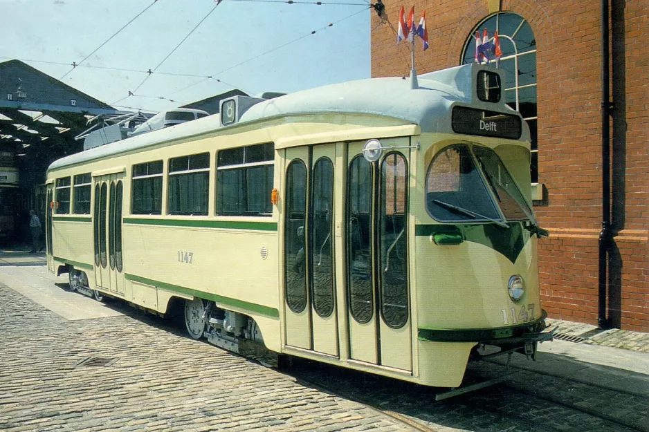 Postkarte: Crich Triebwagen 1147 vor Tramway Village (1980)