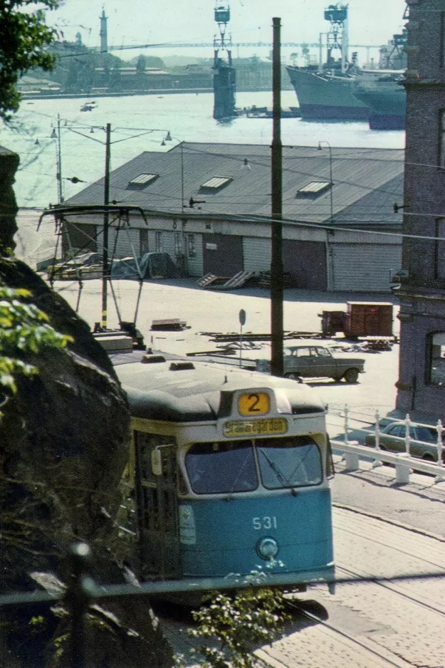 Postkarte: Göteborg Straßenbahnlinie 2 mit Triebwagen 531 auf Packhuskajen (1971)