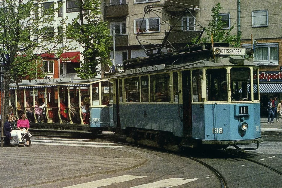 Postkarte: Göteborg Triebwagen 198 in der Kreuzung Kungsportsavenyen/Vasagatan (1981)