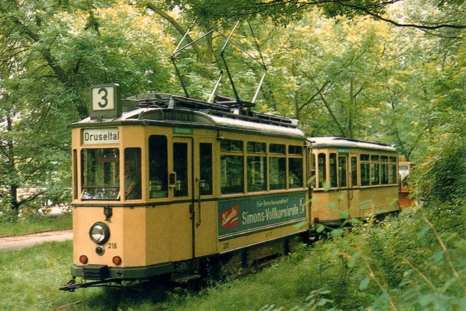 Postkarte: Hannover Hohenfelser Wald mit Triebwagen 216 außerhalb des Museums Hannoversches Straßenbahn-Museum (2000)