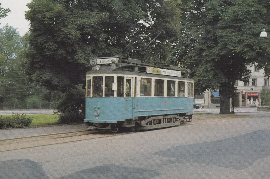 Postkarte: Helsingborg Straßenbahnlinie 5 mit Triebwagen 35 auf Långvinkelsgatan (1966)