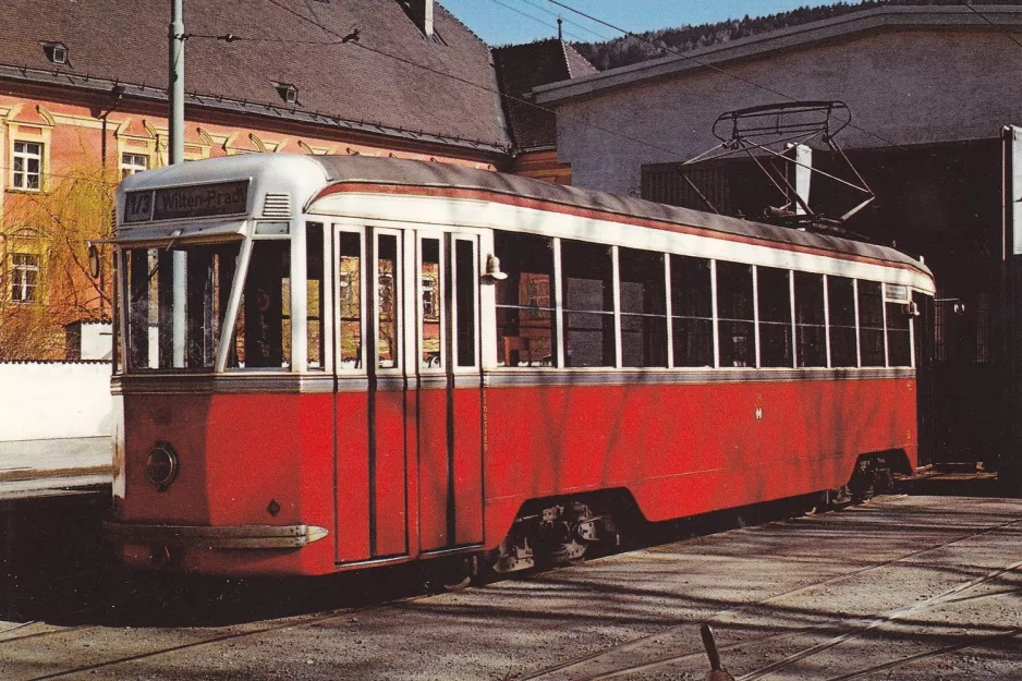 Postkarte: Innsbruck Triebwagen 60 vor Bergiselbahnhof (1943)