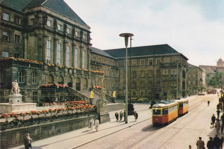Postkarte: Kassel Straßenbahnlinie 1 nah Rathaus / Fünffensterstr. (1953)