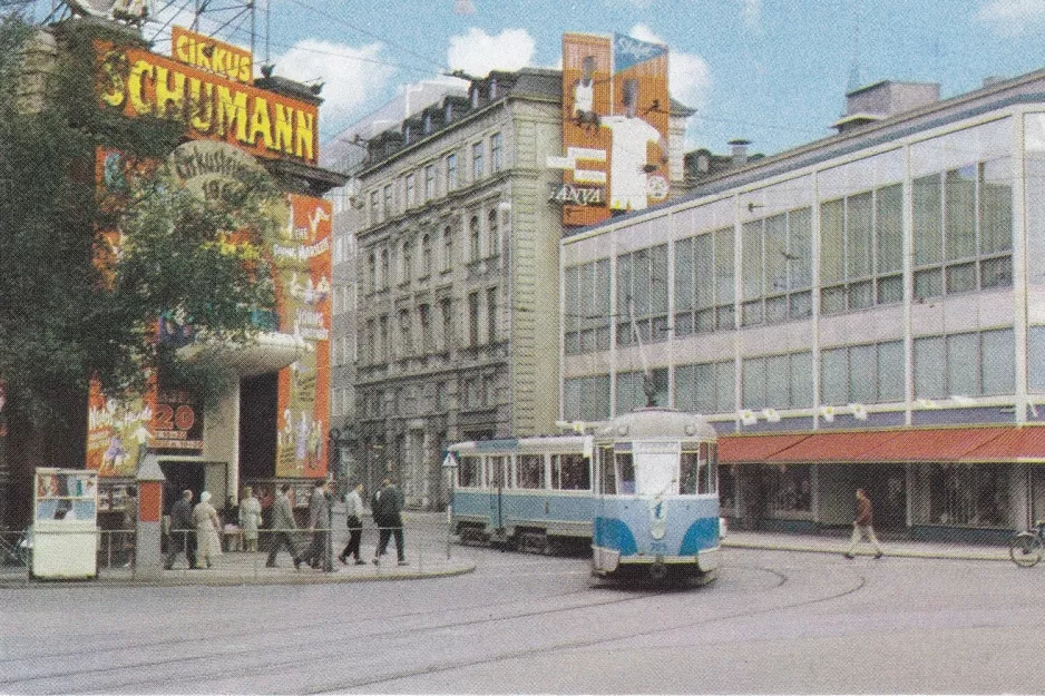 Postkarte: Kopenhagen Touristenbahn T mit Triebwagen 705 auf Axeltorv (1960)