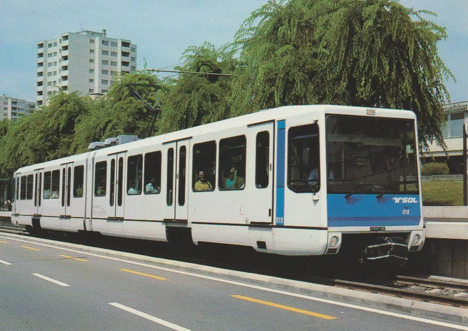 Postkarte: Lausanne Straßenbahnlinie M1 mit Gelenkwagen 212 auf Avenue de Provence (1991)