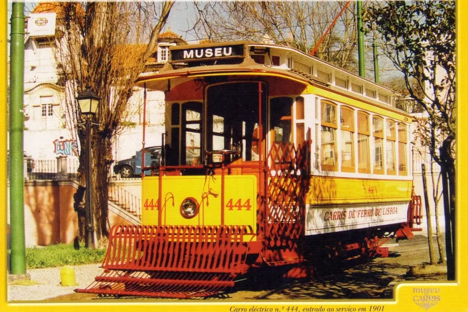 Postkarte: Lissabon Museu da Carris mit Triebwagen 444 vor dem Museum Museu da Carris (2003)
