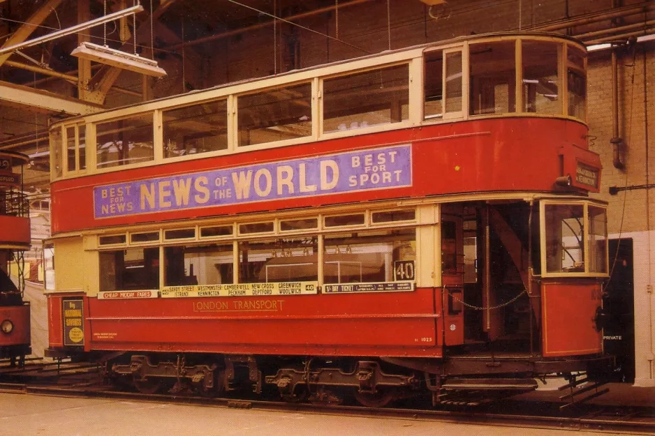 Postkarte: London Doppelstocktriebwagen 1025 (1952)