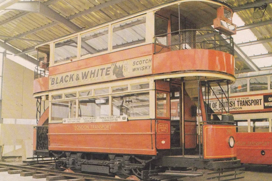Postkarte: London Doppelstocktriebwagen 290 im Depot (1973)